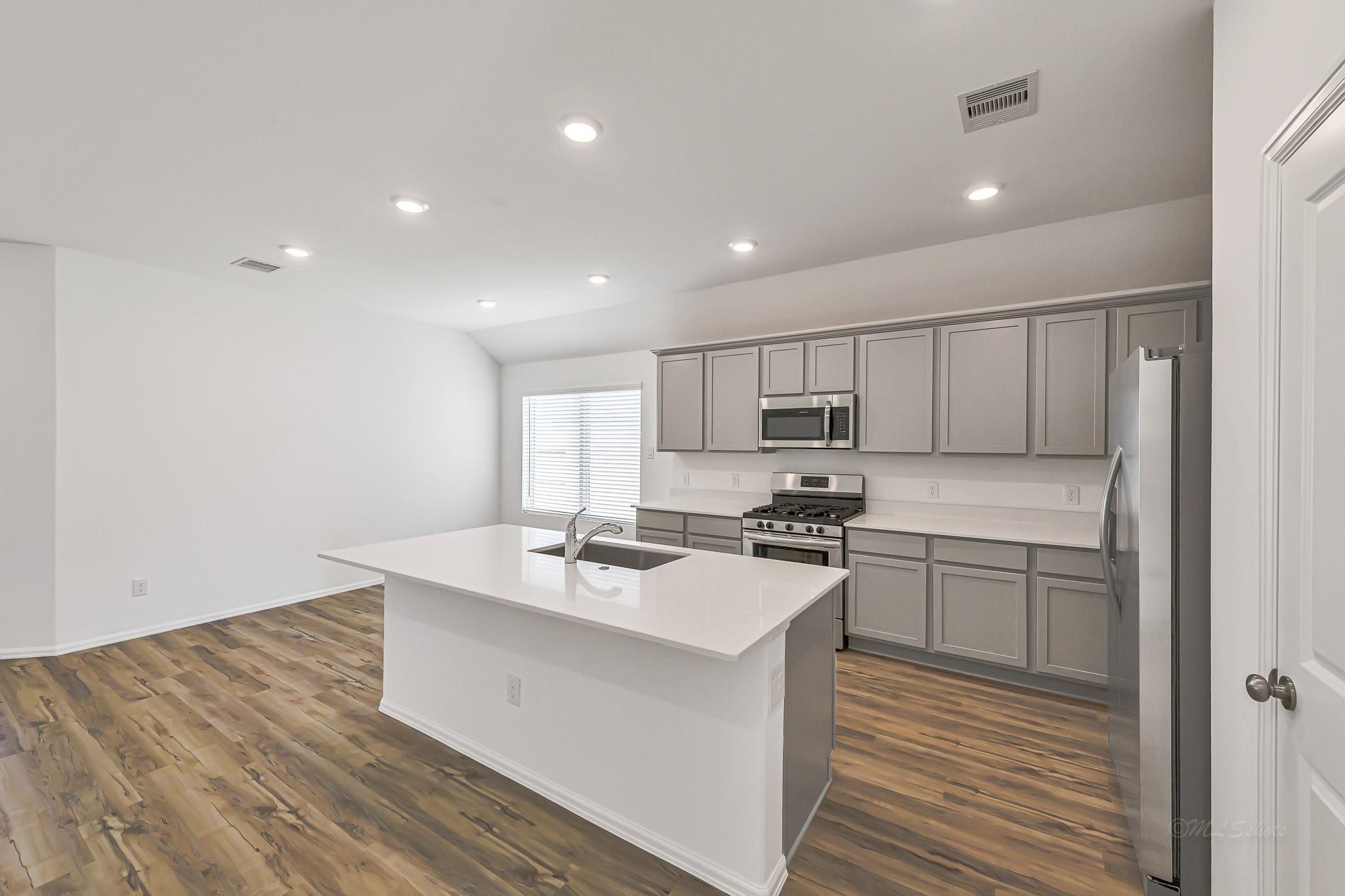 3718 Shadow Crst Lane Rosenberg, TX 77469 - Photo 8 of 23