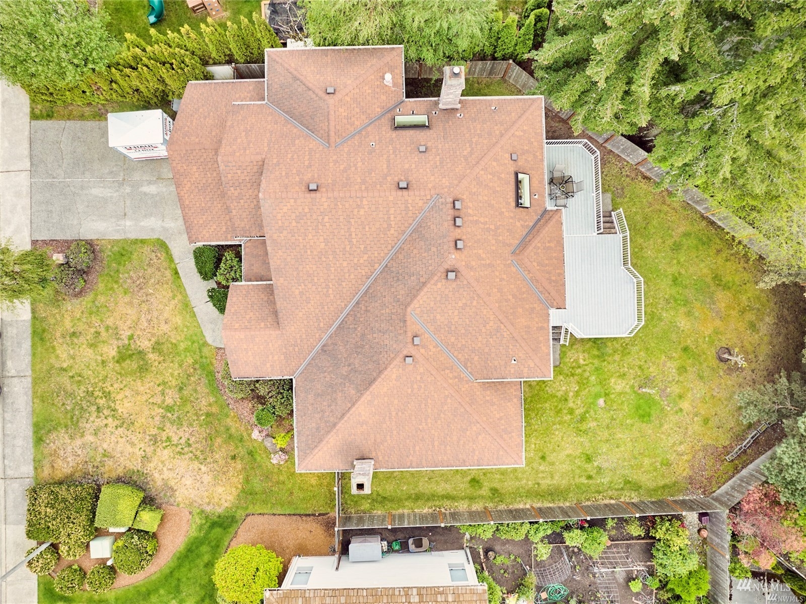 13803 Southeast 186th Place Renton, WA 98058 - Photo 34 of 39 Gallery Image 34