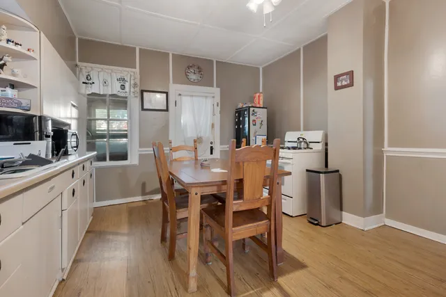 $160,000 | 125 Mill Avenue, Hampshire, IL 60140