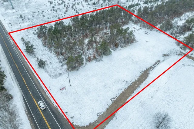 $159,900 | 9130 11 Mile Road, Mecosta, MI 49332