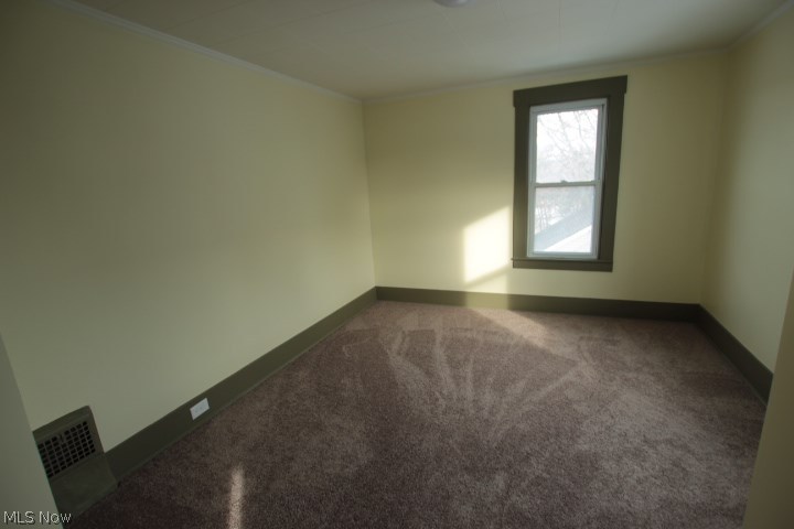 54 Center Street Struthers, OH 44471 - Photo 12 of 32