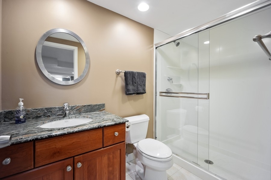 2120 Clover Road Northbrook, IL 60062 - Photo 22 of 29