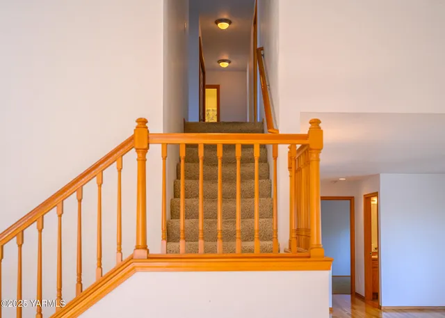 $585,000 | 115 Lyle Loop, Selah, WA 98942