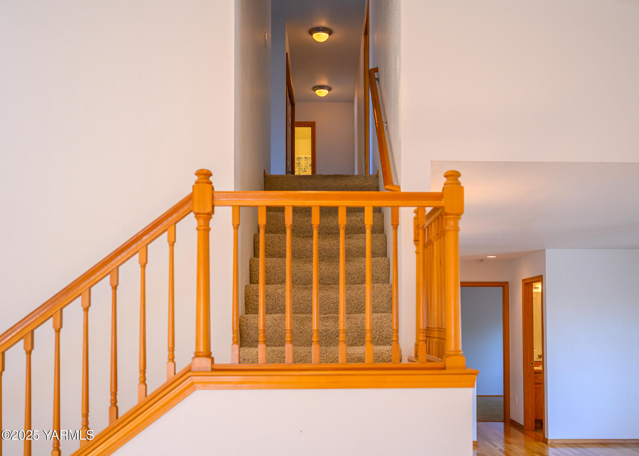 115 Lyle Loop Selah, WA 98942 - Photo 7 of 37 Stairs to 2nd Floor