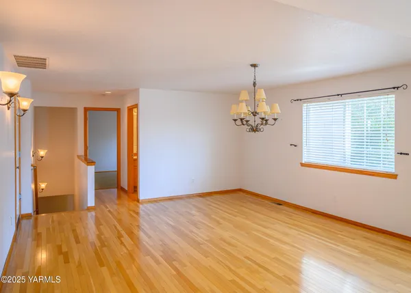 a view of an entryway