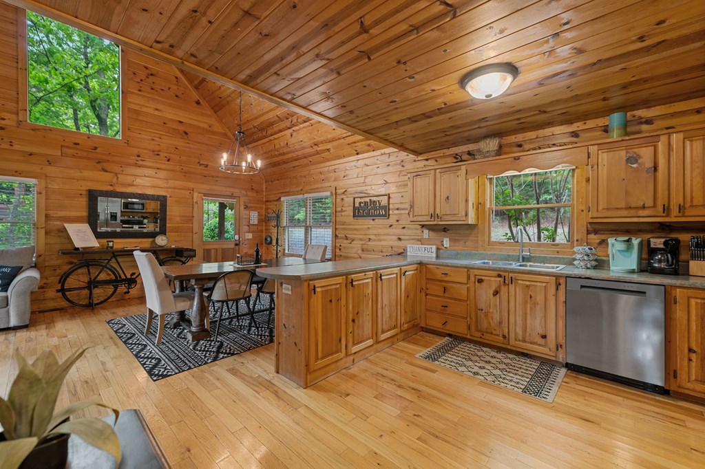 458 Sugar Mountain Road Blue Ridge, GA 30513 - Photo 22 of 65