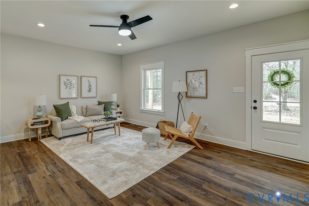 1343 Stokes Station Road Goochland, VA 23063 - Photo 10 of 35 a living room with furniture