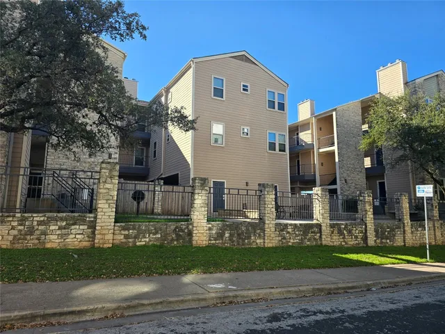 $319,000 | 2414 Longview Street, Unit 205, Austin, TX 78705