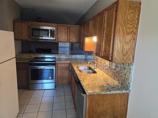 $319,000 | 2414 Longview Street, Unit 205, Austin, TX 78705