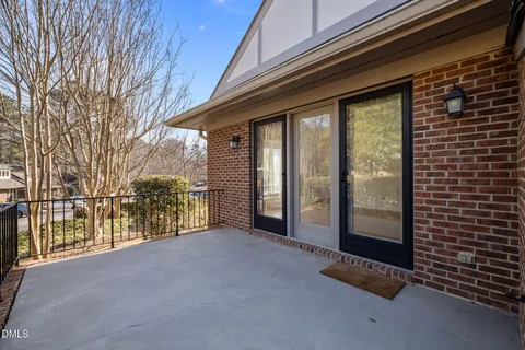 $450,000 | 123 Essex Drive, Chapel Hill, NC 27514