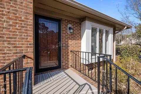 $450,000 | 123 Essex Drive, Chapel Hill, NC 27514