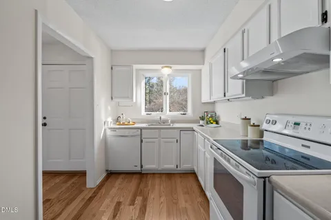 $450,000 | 123 Essex Drive, Chapel Hill, NC 27514