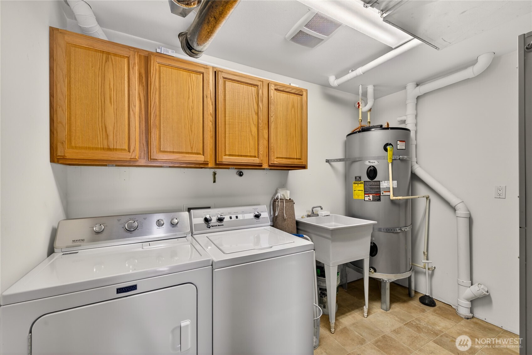 17946 Cobahud Road La Conner, WA 98257 - Photo 38 of 40 a utility room with dryer and washer