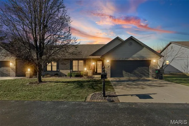 $250,000 | 2759 East B Street Road, Belleville, IL 62221