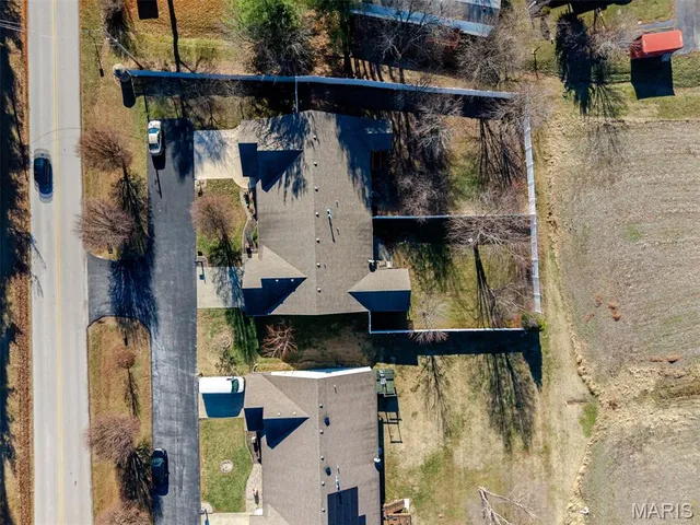 $250,000 | 2759 East B Street Road, Belleville, IL 62221