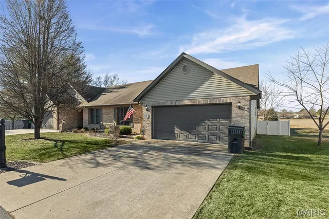 $250,000 | 2759 East B Street Road, Belleville, IL 62221