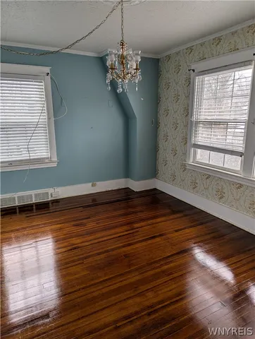 $2,200 | 5722 Buffalo Avenue, Niagara Falls, NY 14304