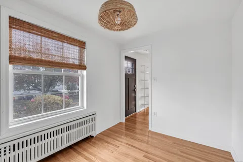 $479,000 | 378 Castle Avenue, Fairfield, CT 06825