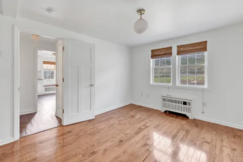 $479,000 | 378 Castle Avenue, Fairfield, CT 06825