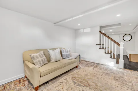 $479,000 | 378 Castle Avenue, Fairfield, CT 06825