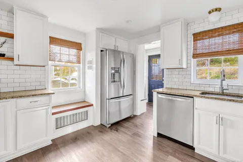 $479,000 | 378 Castle Avenue, Fairfield, CT 06825