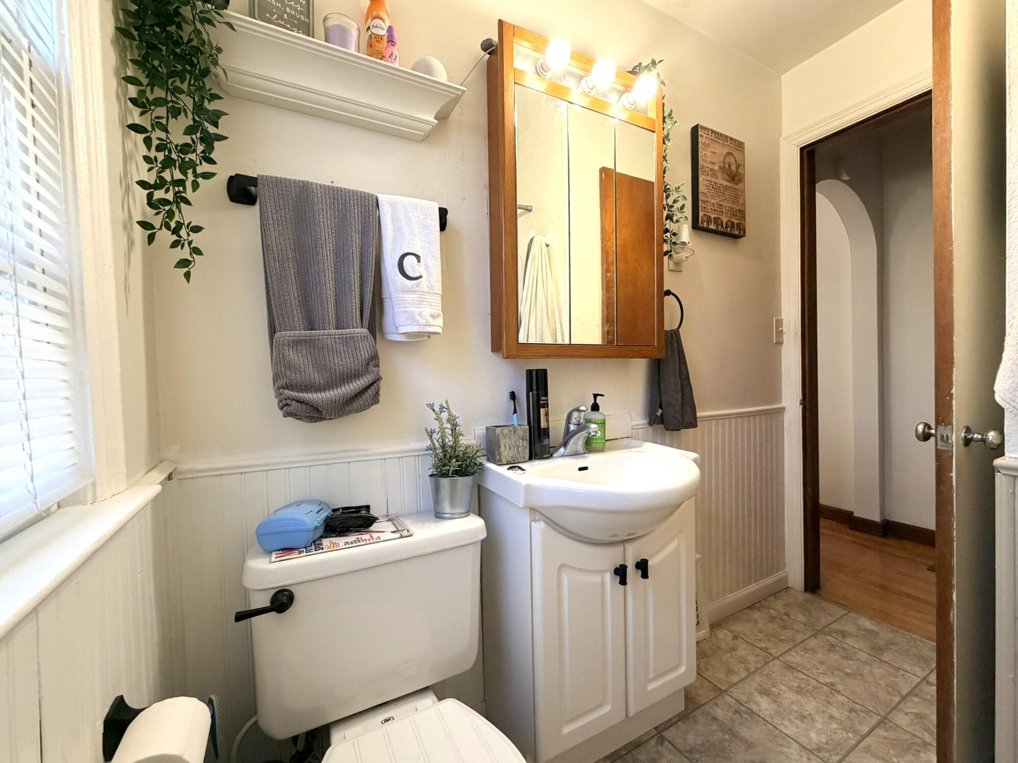 4014 Wright Avenue Racine, WI 53405 - Photo 13 of 22 13