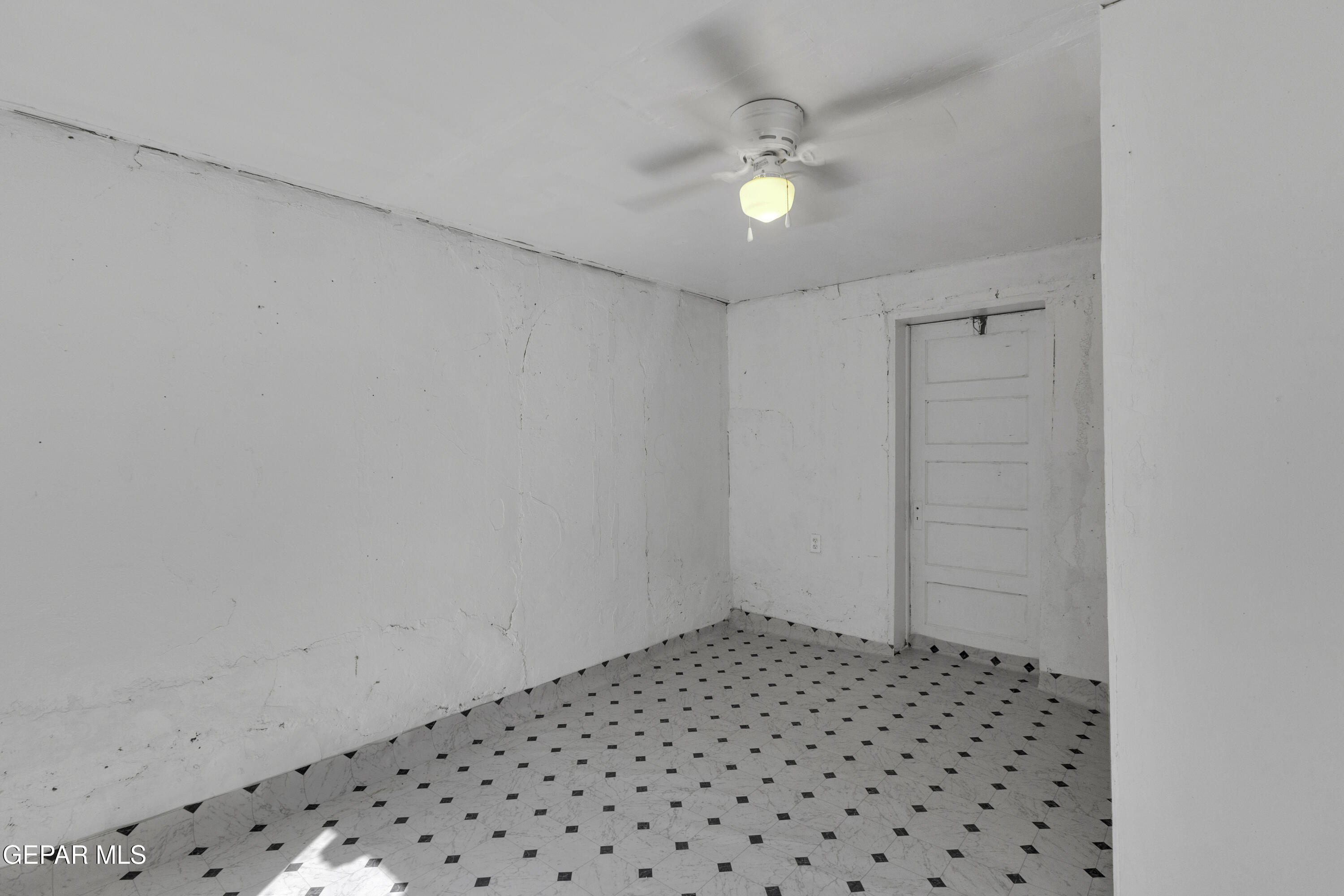 720 Johnson Street Fabens, TX 79838 - Photo 32 of 68 Saul_Hernandez_720_Johnson_072024 2-8