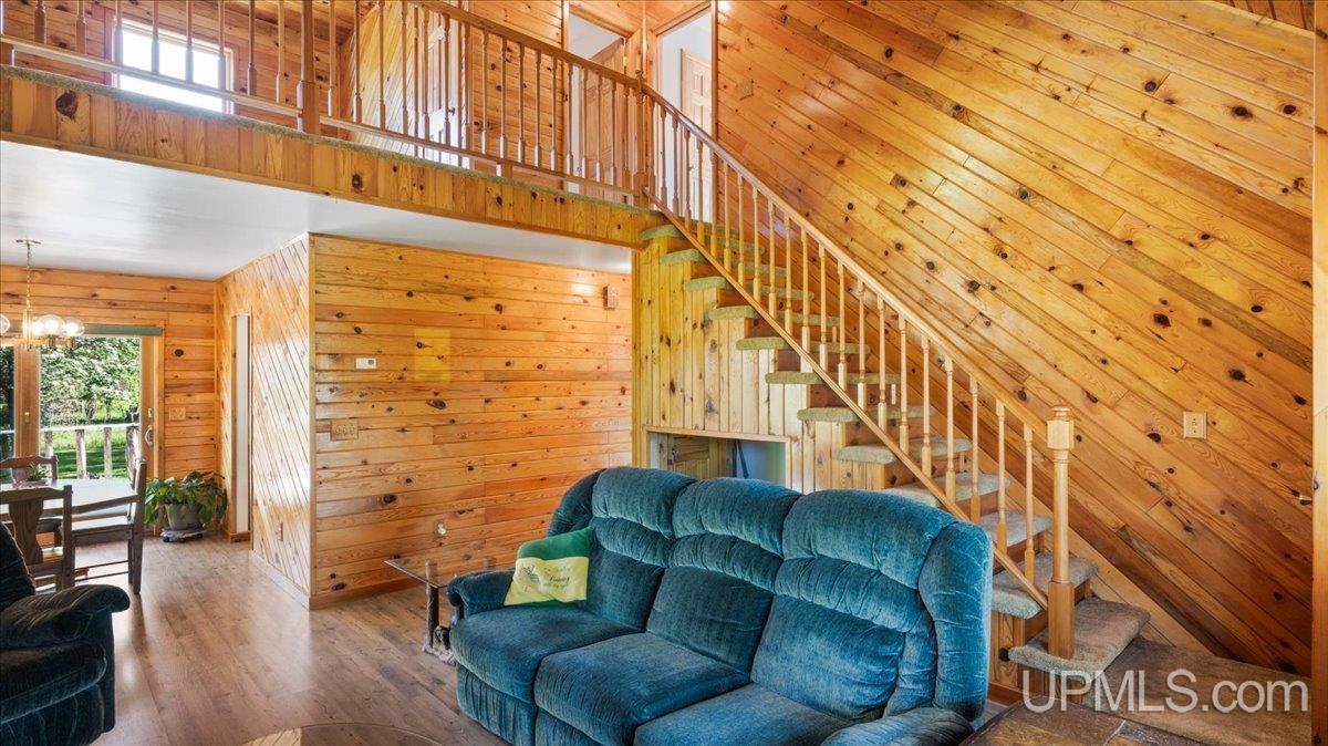 3769 20th Road Gladstone, MI 49837 - Photo 5 of 44