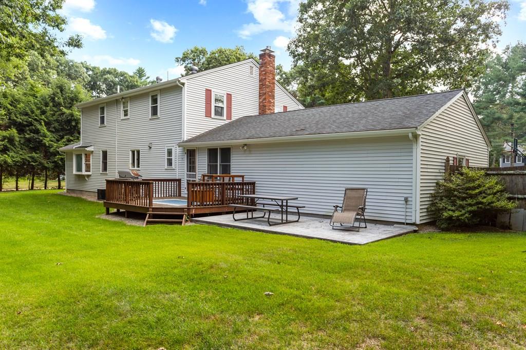 10 Patricia Road Mansfield, MA 02048 - Photo 30 of 31 Gallery Image 30