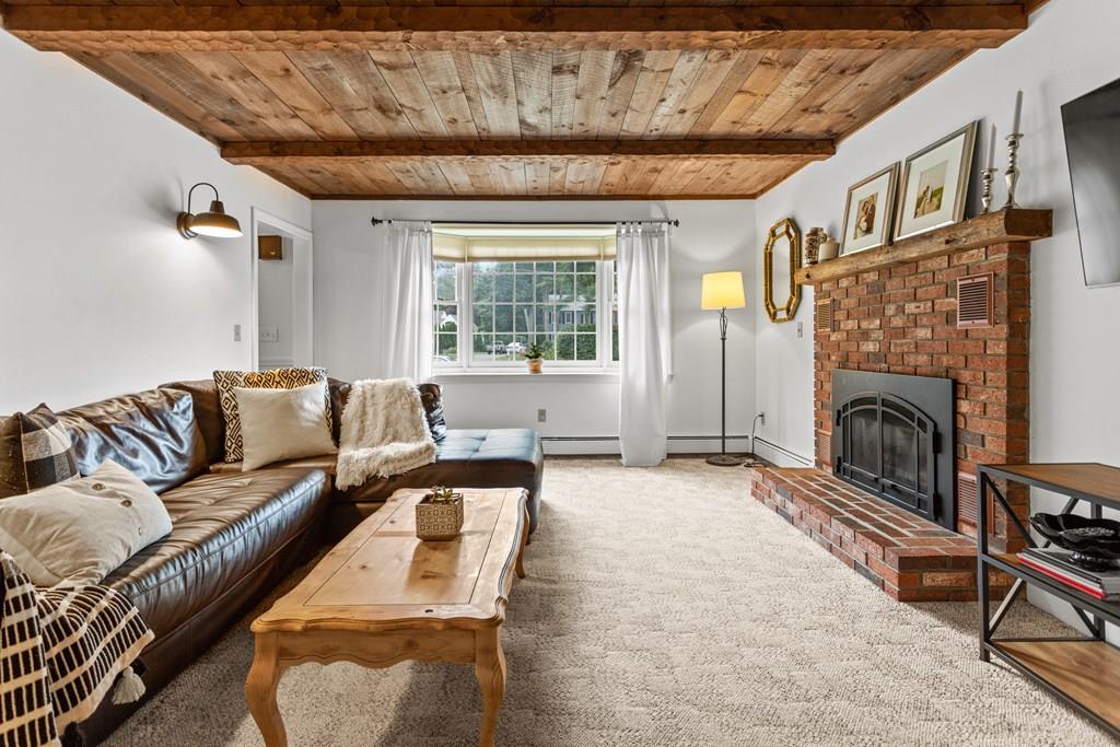 10 Patricia Road Mansfield, MA 02048 - Photo 7 of 31 Gallery Image 7