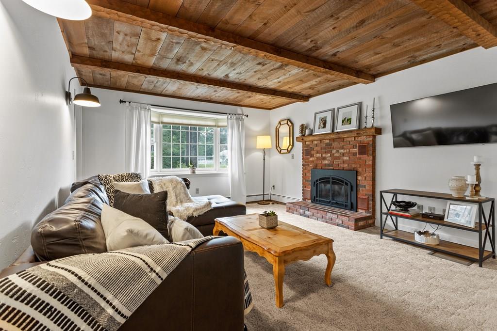 10 Patricia Road Mansfield, MA 02048 - Photo 8 of 31 Gallery Image 8