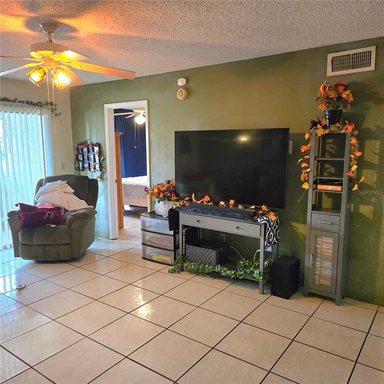 6116 Curry Ford Road, Unit 229 Orlando, FL 32822 - Photo 3 of 8