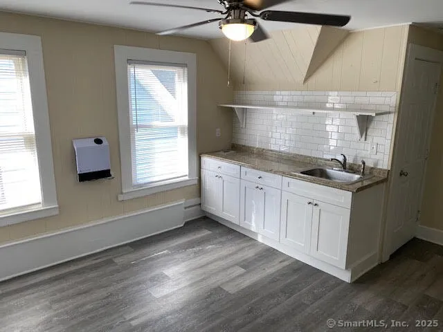 $1,825 | 108 Washington Street, Wallingford, CT 06492