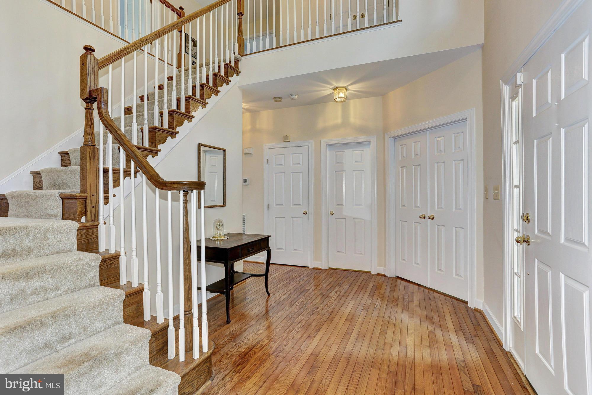 7112 Ramsgate Court Clarksville, MD 21029 - Photo 3 of 27 Foyer