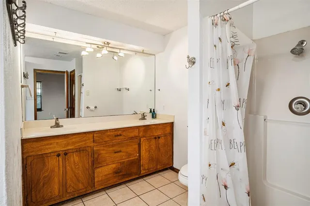 $569,900 | 151 County Road 2930, Gun Barrel City, TX 75156