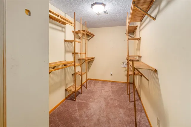 $569,900 | 151 County Road 2930, Gun Barrel City, TX 75156