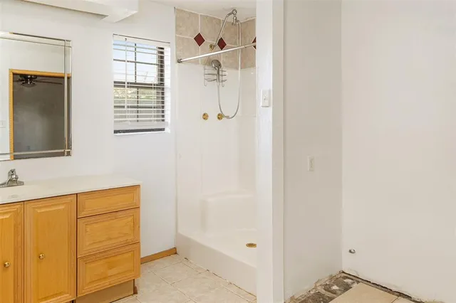 $569,900 | 151 County Road 2930, Gun Barrel City, TX 75156