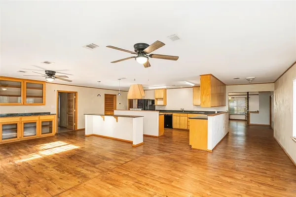 $555,000 | 151 County Road 2930, Gun Barrel City, TX 75156