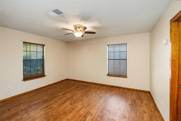 $555,000 | 151 County Road 2930, Gun Barrel City, TX 75156