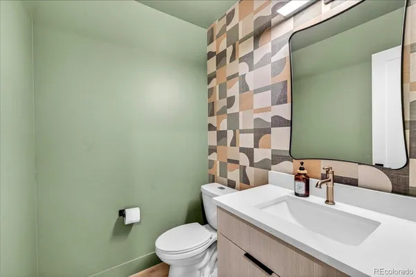 $5,850 | 2761 South Sherman Street, Englewood, CO 80113