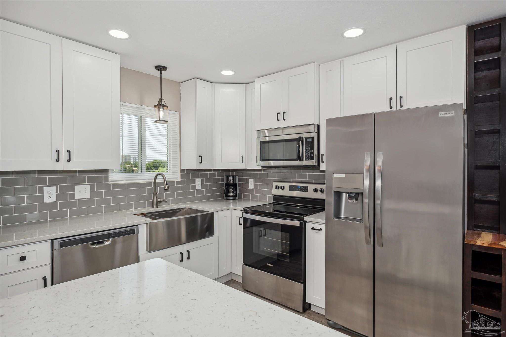 14100 River Road, Unit 323B Pensacola, FL 32507 - Photo 6 of 24