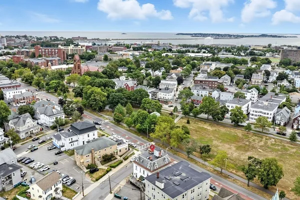 $1,149,900 | 121 North Common Street, Lynn, MA 01902