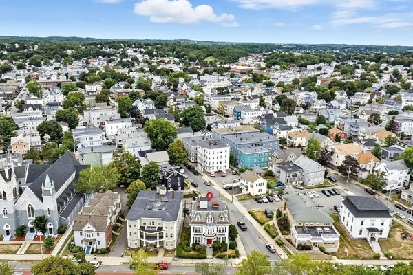 $1,149,900 | 121 North Common Street, Lynn, MA 01902