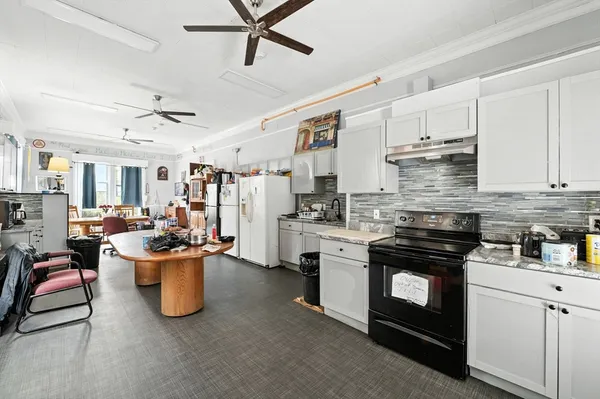 $1,149,900 | 121 North Common Street, Lynn, MA 01902