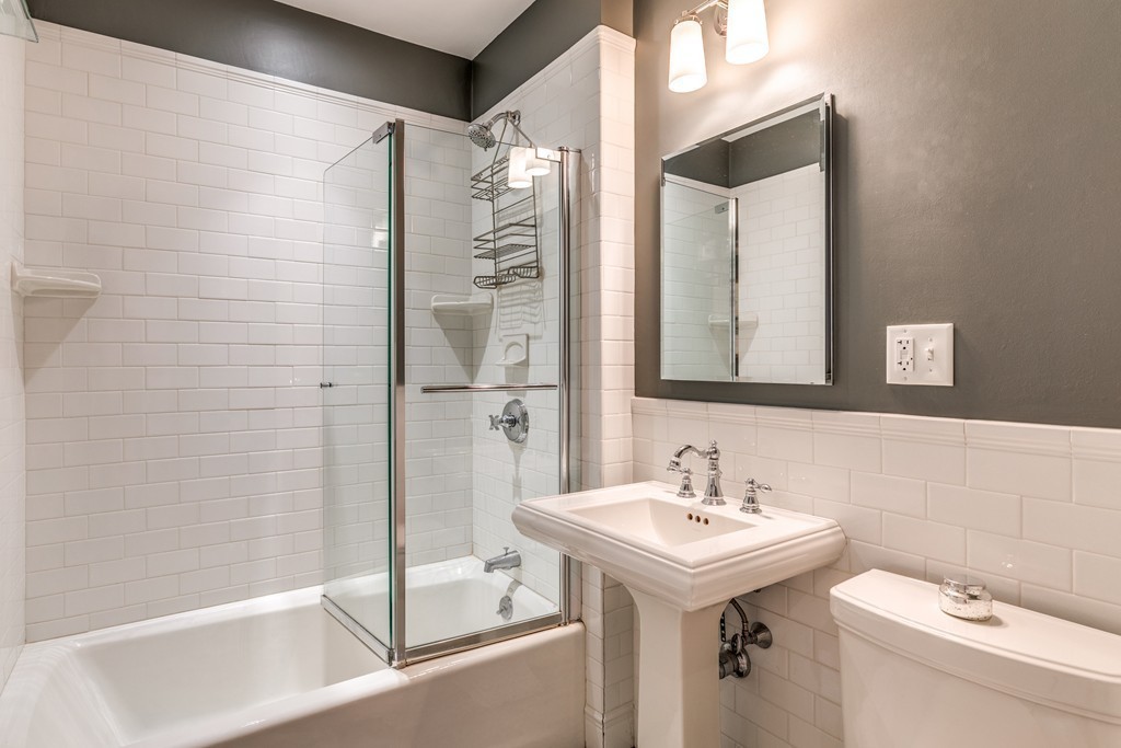 9 Bradford Terrace, Unit 5 Brookline, MA 02446 - Photo 17 of 24