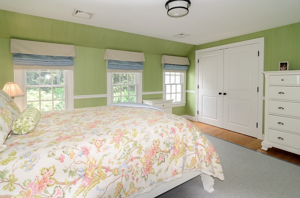 72 Standish Road Wellesley, MA 02481 - Photo 12 of 19