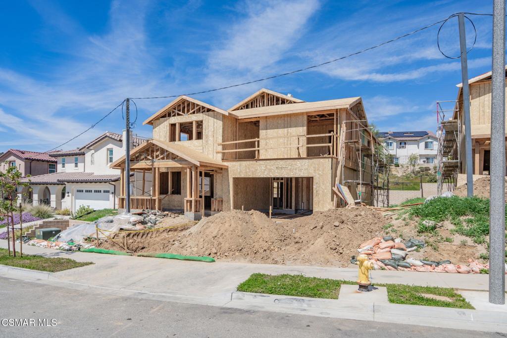 4687 Summit Avenue Simi Valley, CA 93063 - Photo 3 of 12