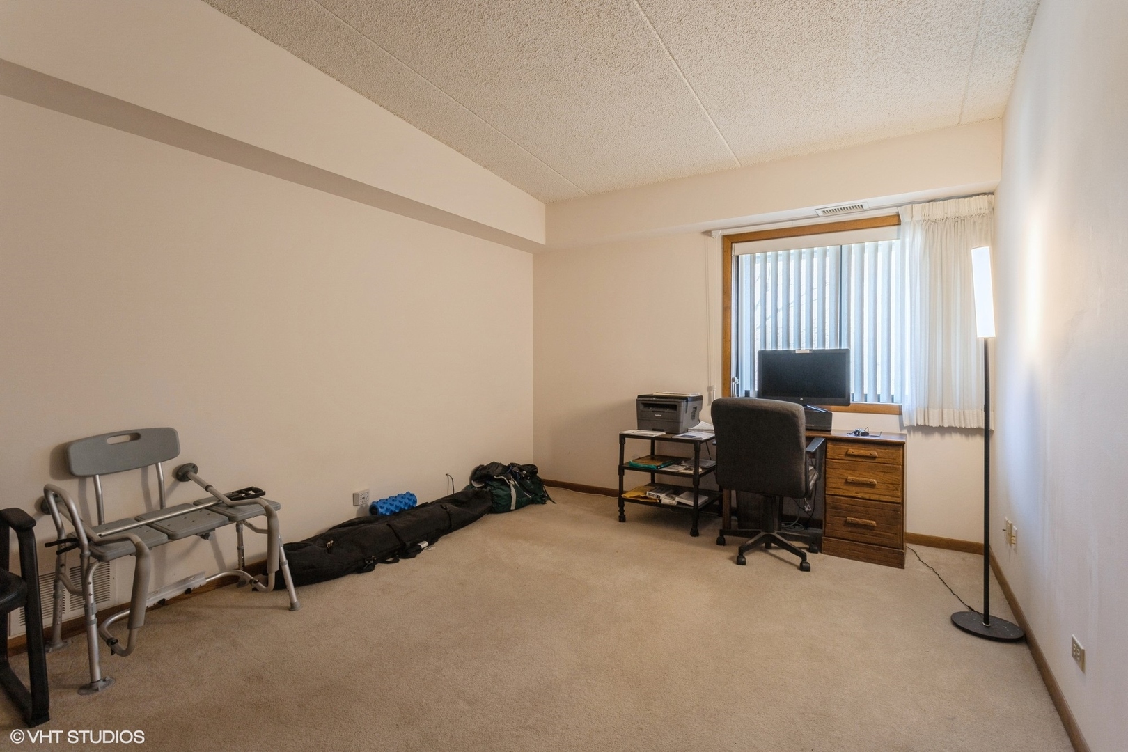 1421 Woodbridge Road, Unit 3H Joliet, IL 60436 - Photo 12 of 20 Gallery Image 12