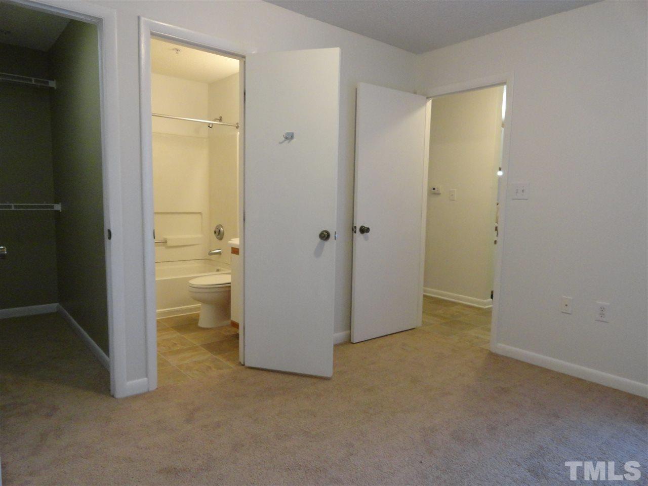 1430 Collegiate Circle, Unit 203 Raleigh, NC 27606 - Photo 5 of 11 Gallery Image 5