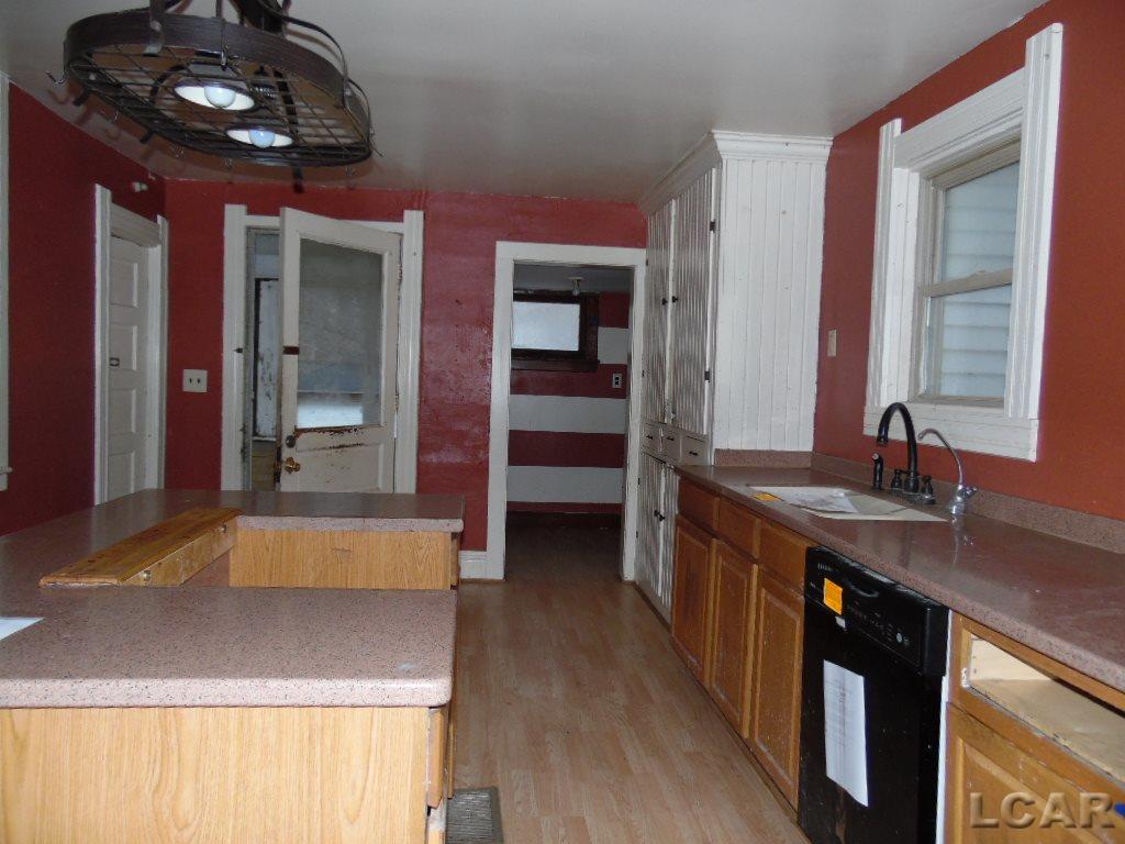 6301 Palmyra Road Palmyra, MI 49268 - Photo 6 of 17 31276057-5.JPG